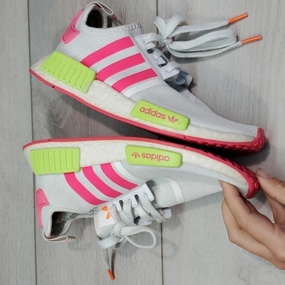 Adidas Womens Boost NMD R1 Solar Athletic Running Pink Sneakers shoes sz 6.5 - Picture 9 of 14